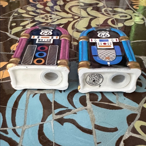 APPLE TREE DESIGNS “Route 66” Jukebox Salt & Pepper Set - Picture 6 of 10